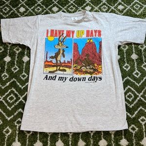 Vintage 1990 Looney Tunes Wiley Coyote Cartoon Shirt L